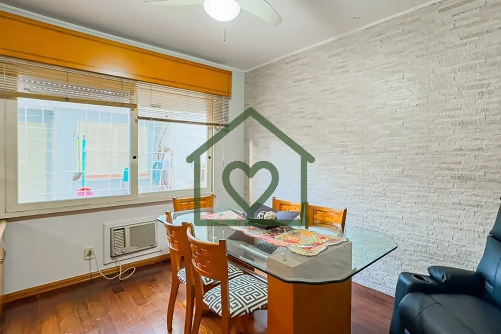 Imagem Descubra esta encantadora casa mobiliada à venda no Bairro Santa Maria Goretti, na Zona Norte de Po...