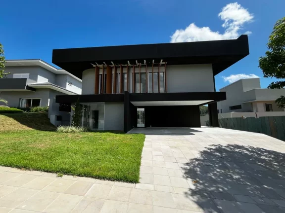 Imagem Casa em Condomínio para venda no bairro Vila Nova em Porto Alegre