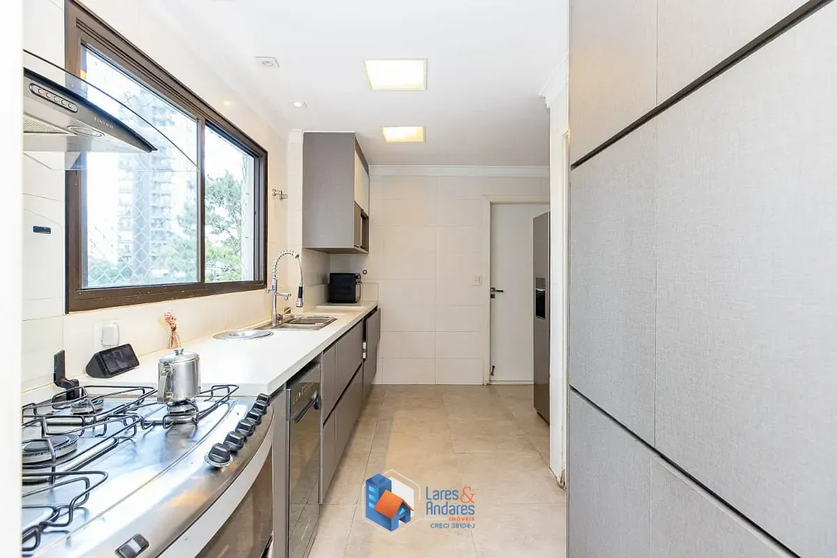 Imagem Apartamento para venda em Campo Belo com 3 quartos, sendo 1 suíte, 187m²