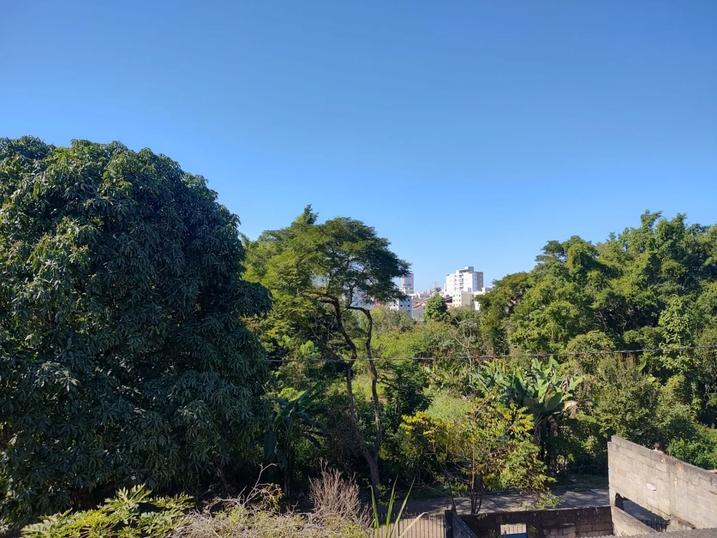 Imagem Casa à venda 3 Quartos, 1 Suite, 10 Vagas, 360M², Parque Senhor do Bonfim, Taubaté - SP