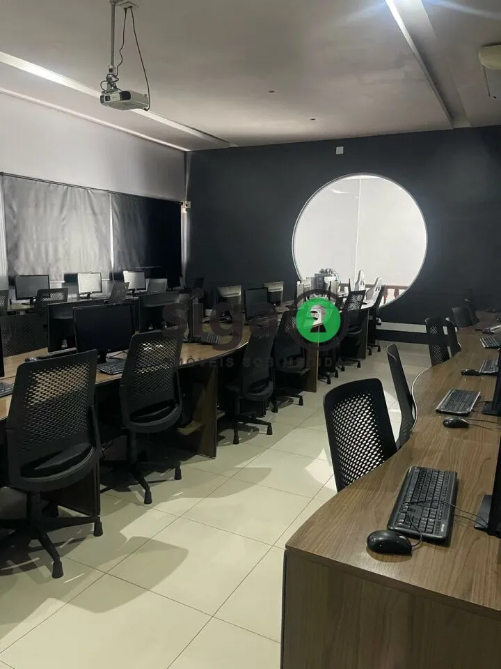 Imagem Prédio Comercial na Chácara St Antonio para locação, 660m², 8 salas, 18 vgs garagem