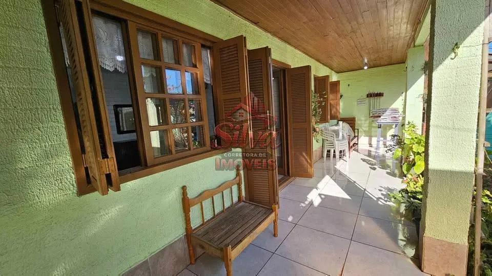 Imagem C41 |Residência de Alvenaria Mobiliada com Piscina