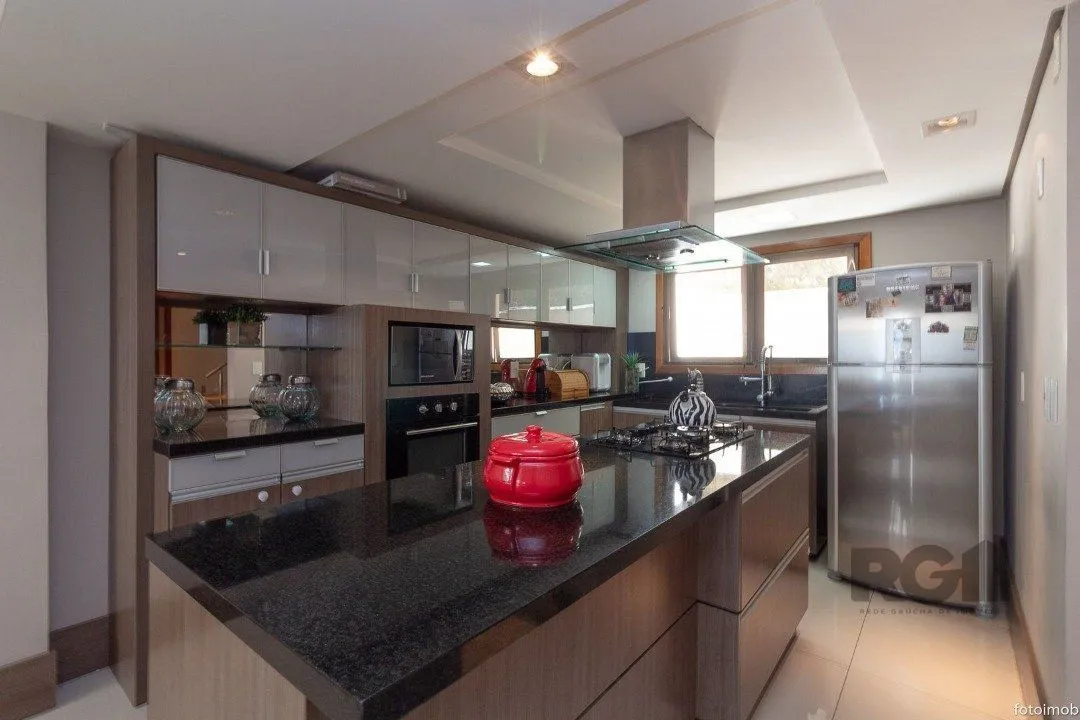 Imagem Casa Condominio para Venda - 307m², 5 dormitórios, sendo 1 suites, 4 vagas - Cristal