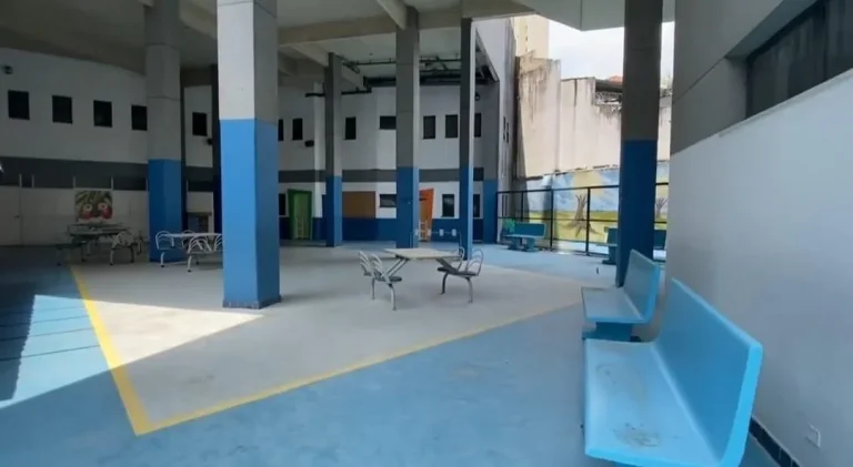 Imagem Prédio para Venda em São Paulo / SP no bairro Vila Gomes