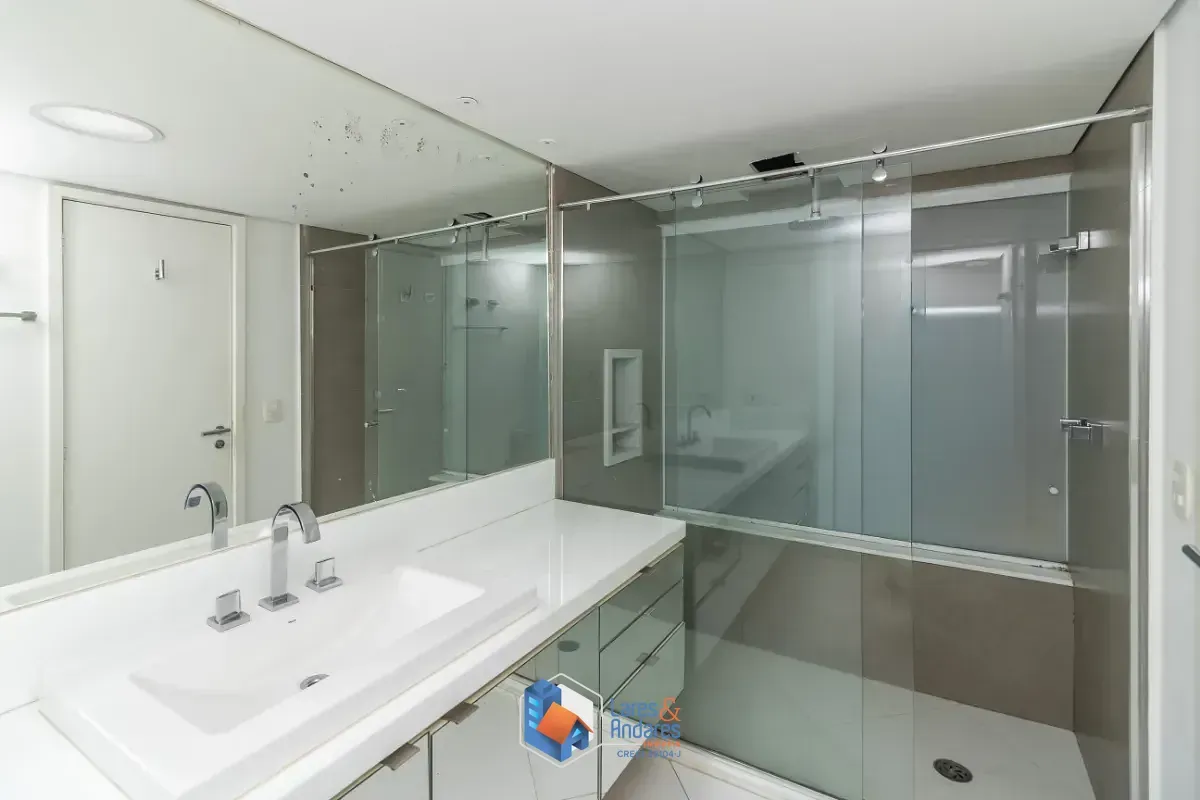 Imagem Triplex para venda em Itaim Bibi com 1 quarto, sendo 1 suíte, 90m²