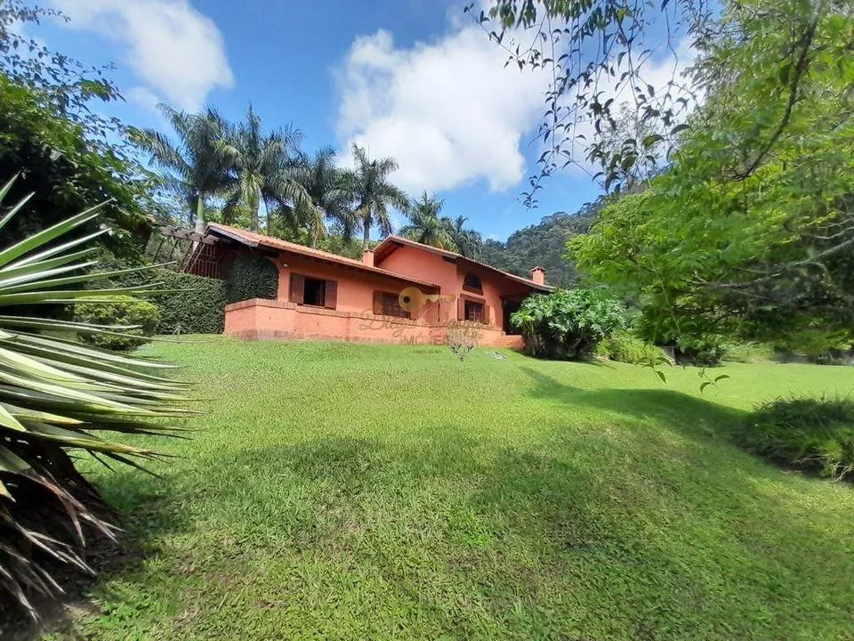 Imagem Casa para Venda em Teresópolis / RJ no bairro Santa Rita