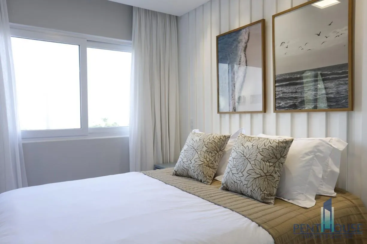 Imagem Apartamento Frente Mar para Venda em Balneário Camboriú, CENTRO, 3 dormitórios, 1 suíte, 2 banheiros, 2 vagas