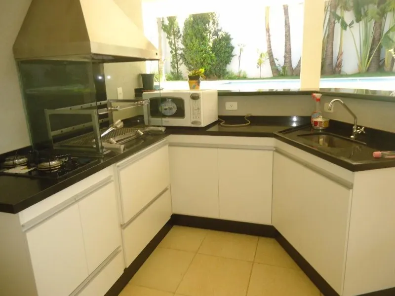 Imagem Casa em Condomínio de Luxo no Jardim Paiquerê, Valinhos-SP: 3 Quartos, 3 Suítes, 3 Salas, 5 Banheiros, 495m². Confira!