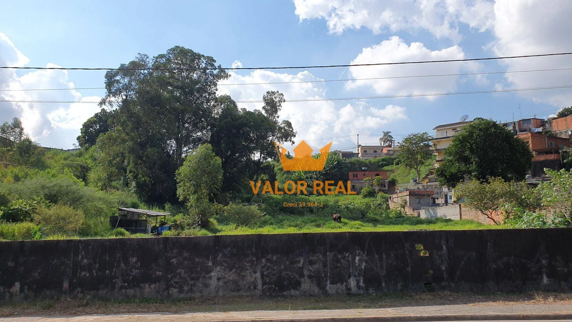 Imagem Oportunidade Única de Investimento em Jundiaí! Área Comercial com 3.047 m2 de frente para Av Samuel Martins.