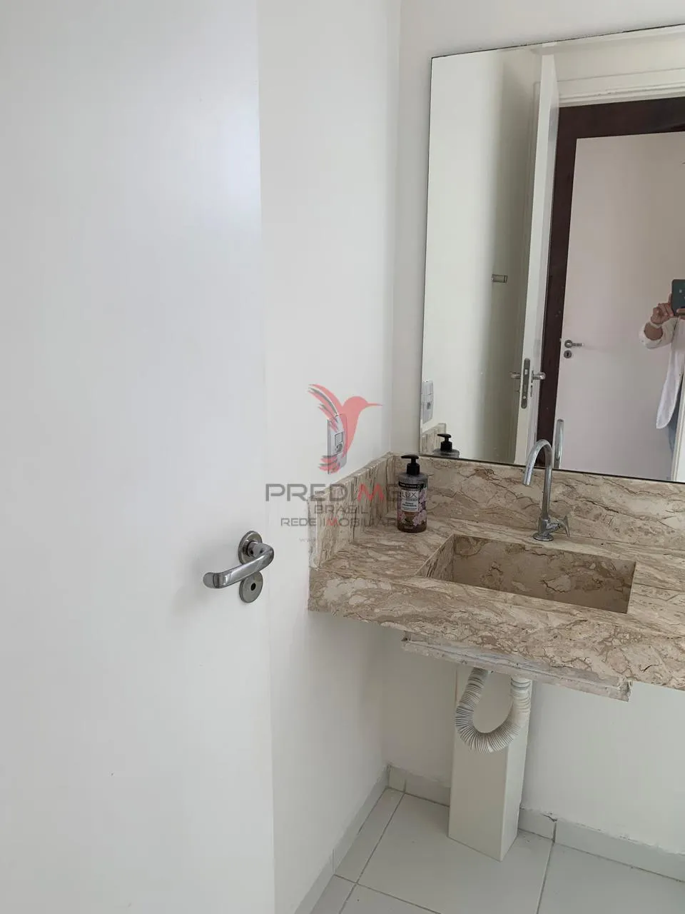 Imagem Alugo, no Morumbi, apartamento semi mobiliado no Morumbi. São Paulo