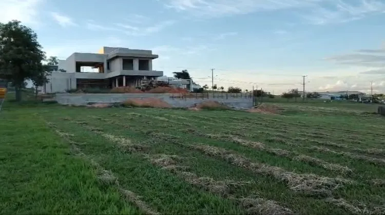 Imagem Terreno de 1000,00 m2 de área disponível para venda!