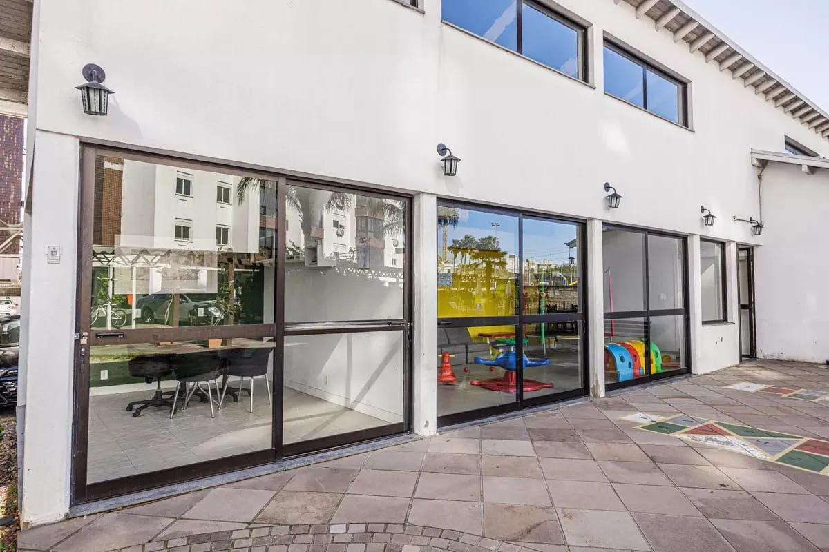 Imagem Vende-se apartamento com 3 quartos(1 suíte), 1 vaga, elevador