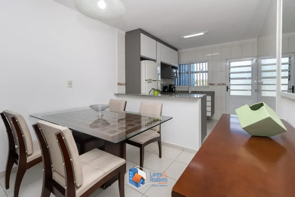 Imagem Sobrado para venda em Jardim Nossa Senhora do Carmo com 3 quartos, sendo 1 suíte, 152m²