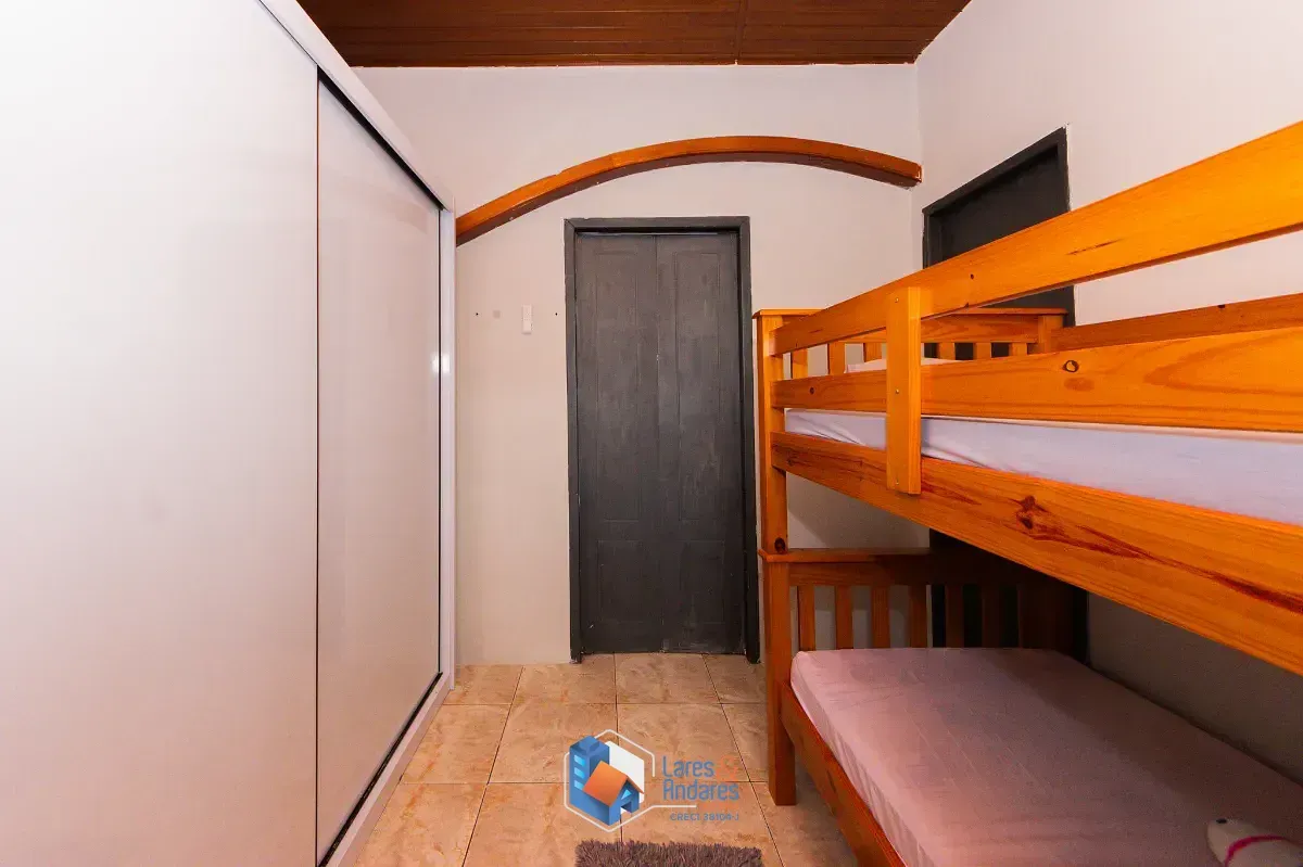 Imagem Sobrado para venda em Parque Panamericano com 4 quartos, 190m²