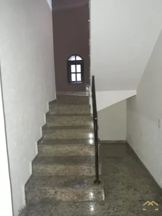 Imagem Sobrado à venda com 04 dormitórios e 04 vagas- Jardim Merci - Jundiaí/SP