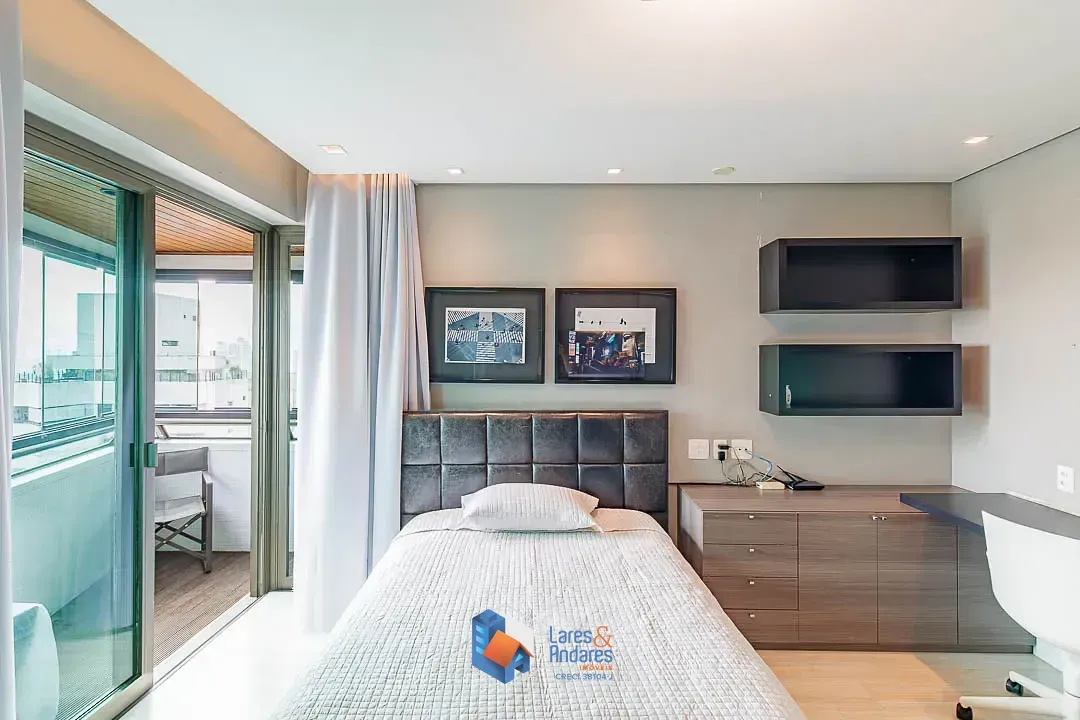 Imagem Apartamento para venda em Aclimação com 4 quartos, sendo 4 suítes, 246m²