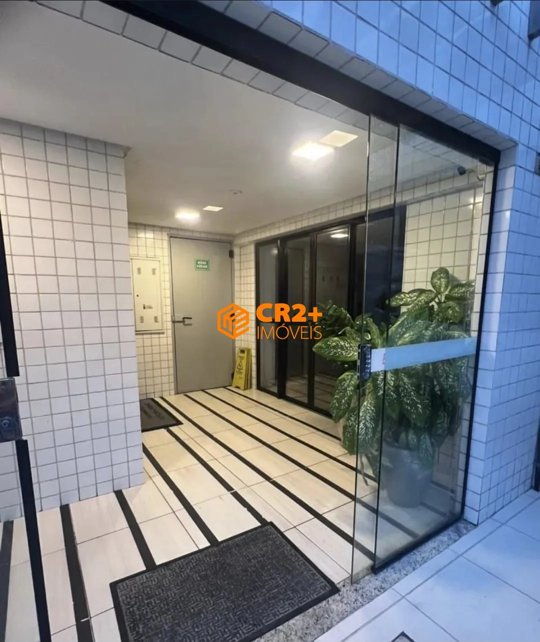 Imagem VENDO FLAT - PORTEIRA FECHADA 35m² 700m² DO MAR
