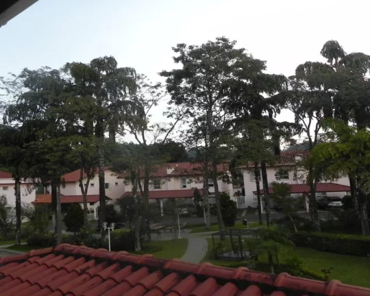 Imagem Vendo casa em condomínio fechado 3 suítes , Parque dos Príncipes