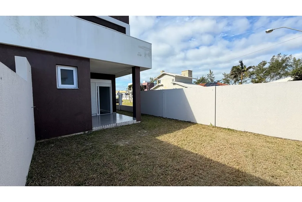Imagem Casa à venda em Xangri-Lá, Centro, com 3 quartos, 123,78m2