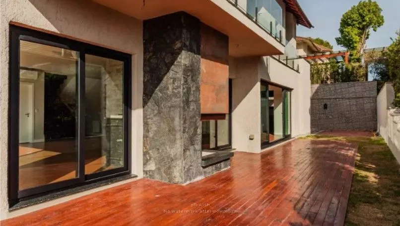 Imagem Casa 423 m², 4 suítes no Elegante Condomínio Saint Moritz, Mato Queimado Gramado