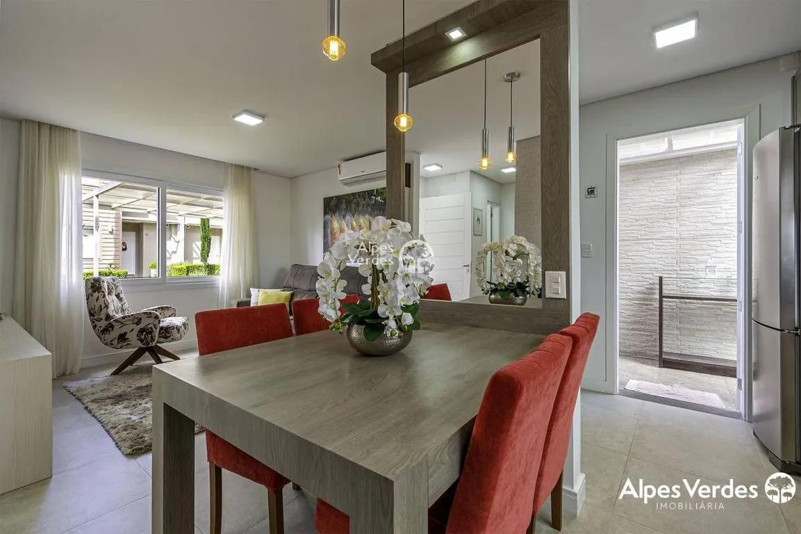 Imagem Casa de condomínio com 2 quartos, 85m2, à venda em Canela, São José