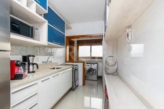 Imagem EXCELENTE COBERTURA COM 2 DORMITÓRIOS, PISCINA E 1 VAGA DE GARAGEM.