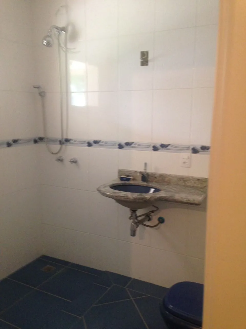 Imagem Casa Sobrado de 400m², Localizada no Condomínio Residencial Vivendas do Lago - SOROCABA/SP!