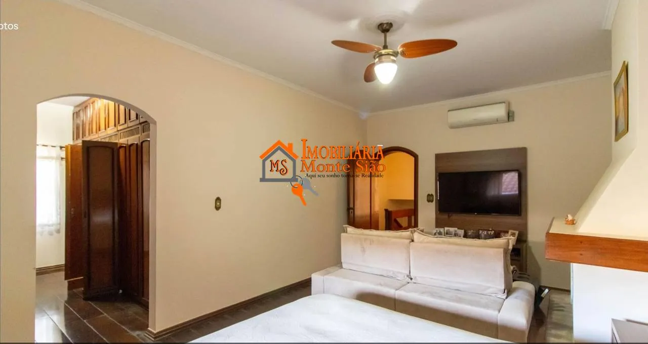 Imagem Sobrado com 5 dormitórios à venda, 500 m² por R$ 2.332.000 - Vila Galvão - Guarulhos/SP