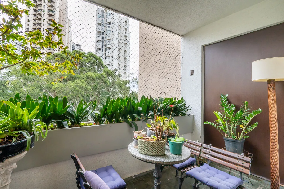 Imagem Apartamento para venda em Vila Andrade com 4 quartos, sendo 2 suítes, 200m2