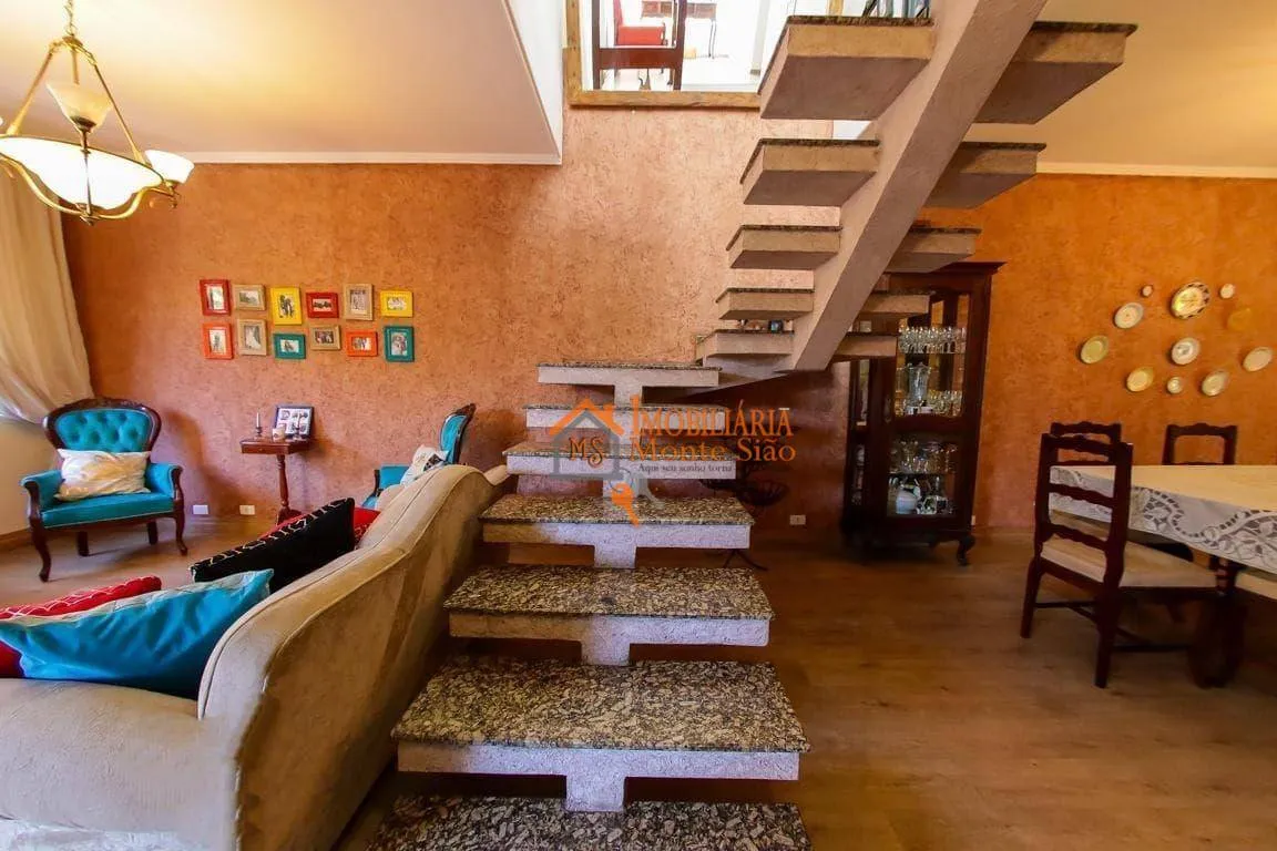 Imagem Sobrado com 4 dormitórios à venda, 267 m² por R$ 949.000,00 - Vila Barros - Guarulhos/SP