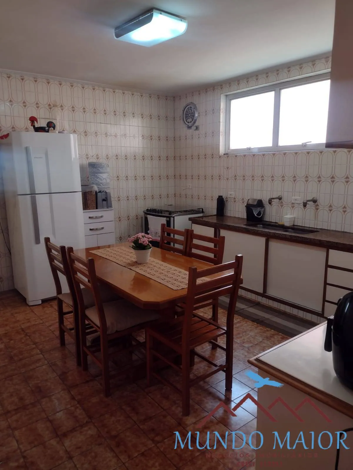 Imagem Casa 5 Quartos e 3 banheiros 1 suite , 350m² por R$ 1.000.000 -Santa Maria