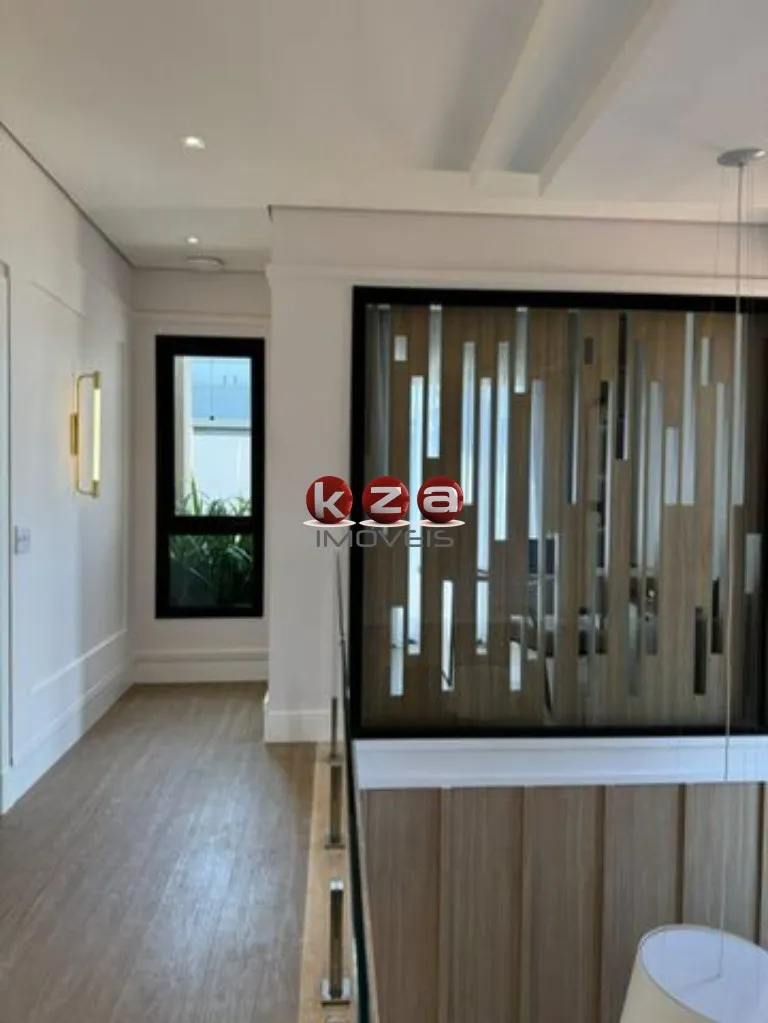 Imagem Casa em Condomínio de Luxo com 3 Suítes e 4 Vagas em Campinas-SP - Loteamento Residencial Arborais