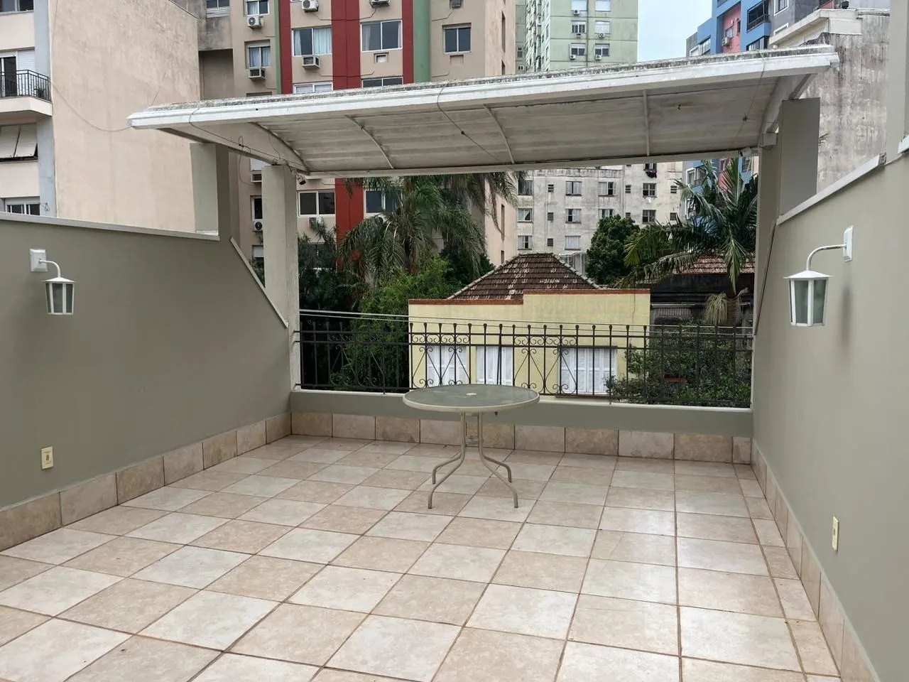 Imagem Casa para Venda - 350m², 2 dormitórios, sendo 2 suites, 2 vagas - Centro Histórico