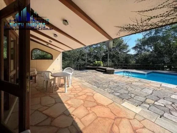 Imagem Casa alto padrão construtivo 05 sts + apto hóspedes! OPORTUNIDADE!