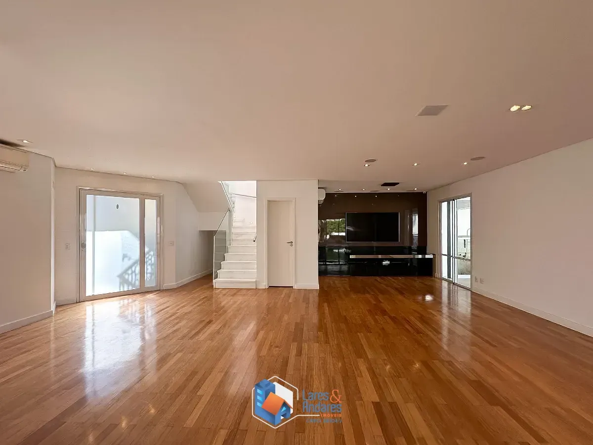 Imagem Casa no condomínio Quadra Real para venda com 3 quartos, sendo 3 suítes, 450m²