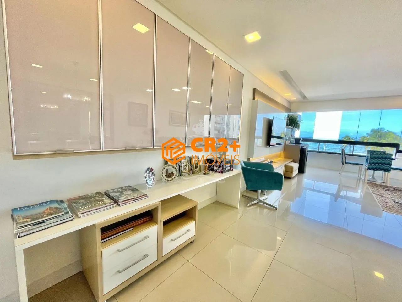 Imagem Vendo excelente apartamento em piedade de 150m2 na AV. Bernardo vieira de melo