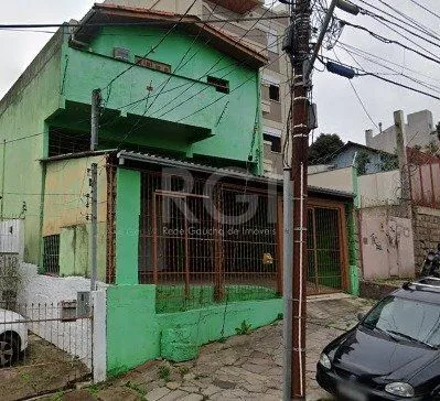 Imagem Casa para Venda - 360m², 3 dormitórios, 1 vaga - Medianeira