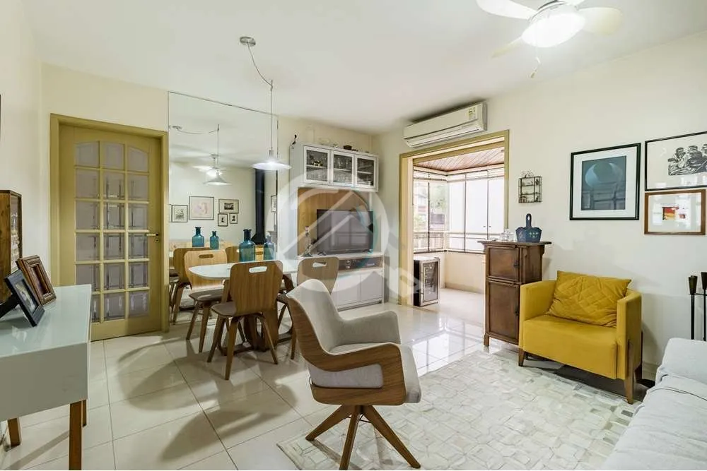 Apartamento dos Seus Sonhos no Jardim Botânico! Venha conhecer o seu novo lar, um espetacular apart...
