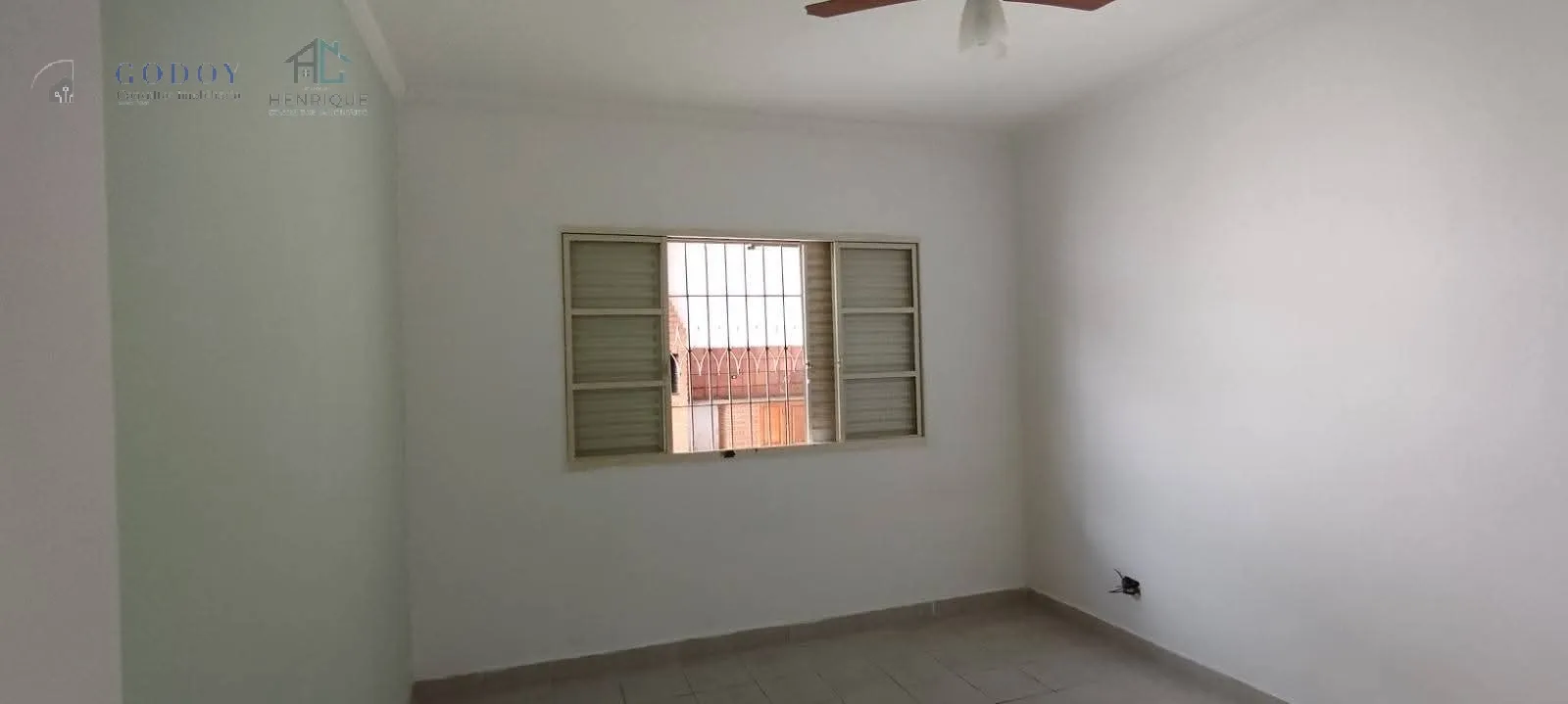 Imagem CASA OTIMA NO ESPLANADA SANTA TEREZINHA EM TAUBATE