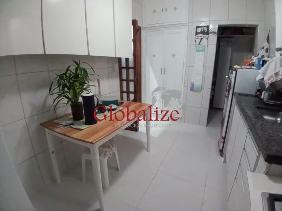 Imagem Casa em Vila à venda com 2 quartos, 2 banheiros, churrasqueira na Vila Mathias em Santos por R$426.000,00
