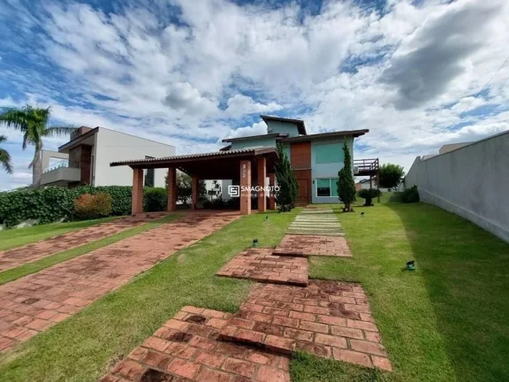 Vendo Sobrado no condomínio Aguas de São Pedro 3 suítes, piscina e excelente nível de acabamento!