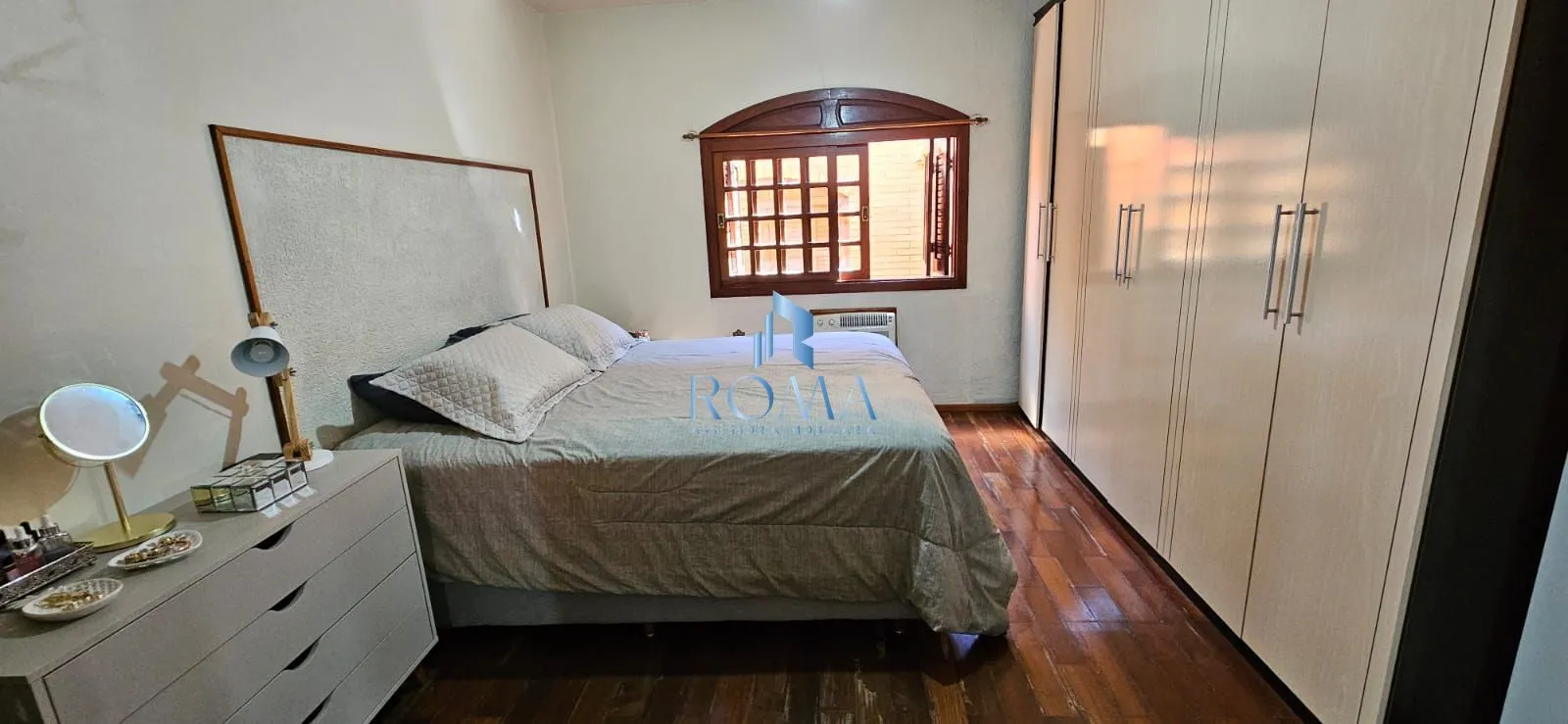Imagem Casa de 3 dormitórios na Avenida Medianeira!