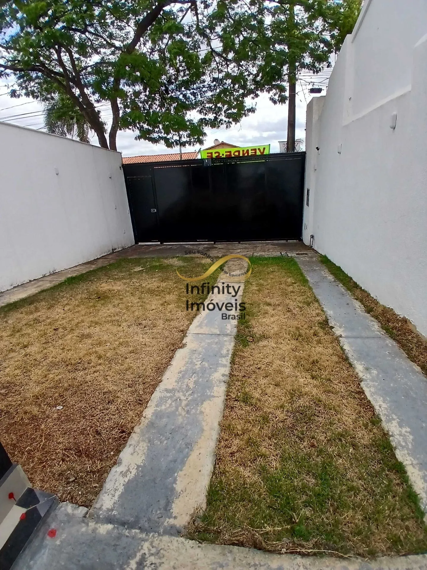 Imagem Casa à venda no bairro Copacabana - Belo Horizonte/MG