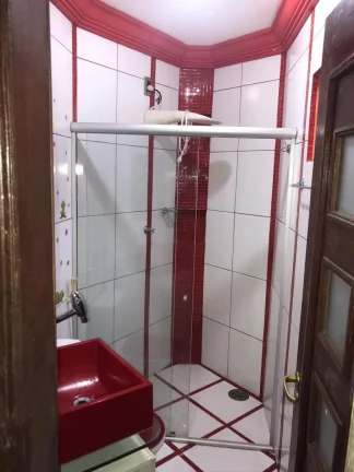 Imagem CASAL IMÓVEIS VENDE CASA 4/4 - 2 SUÍTES - 2 VGS