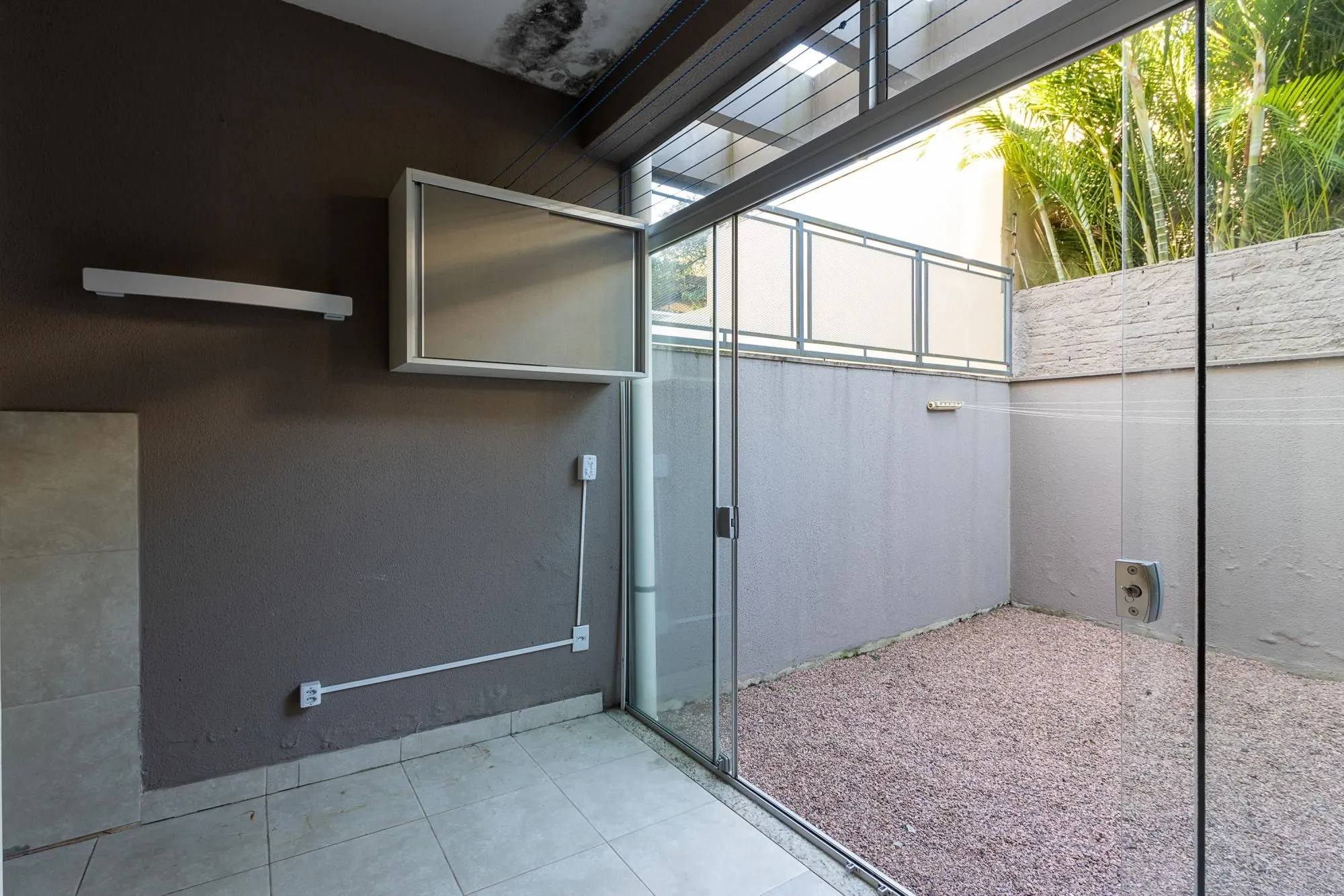 Imagem Casa para Venda - 135.78m², 3 dormitórios, sendo 3 suites, 1 vaga - Guarujá