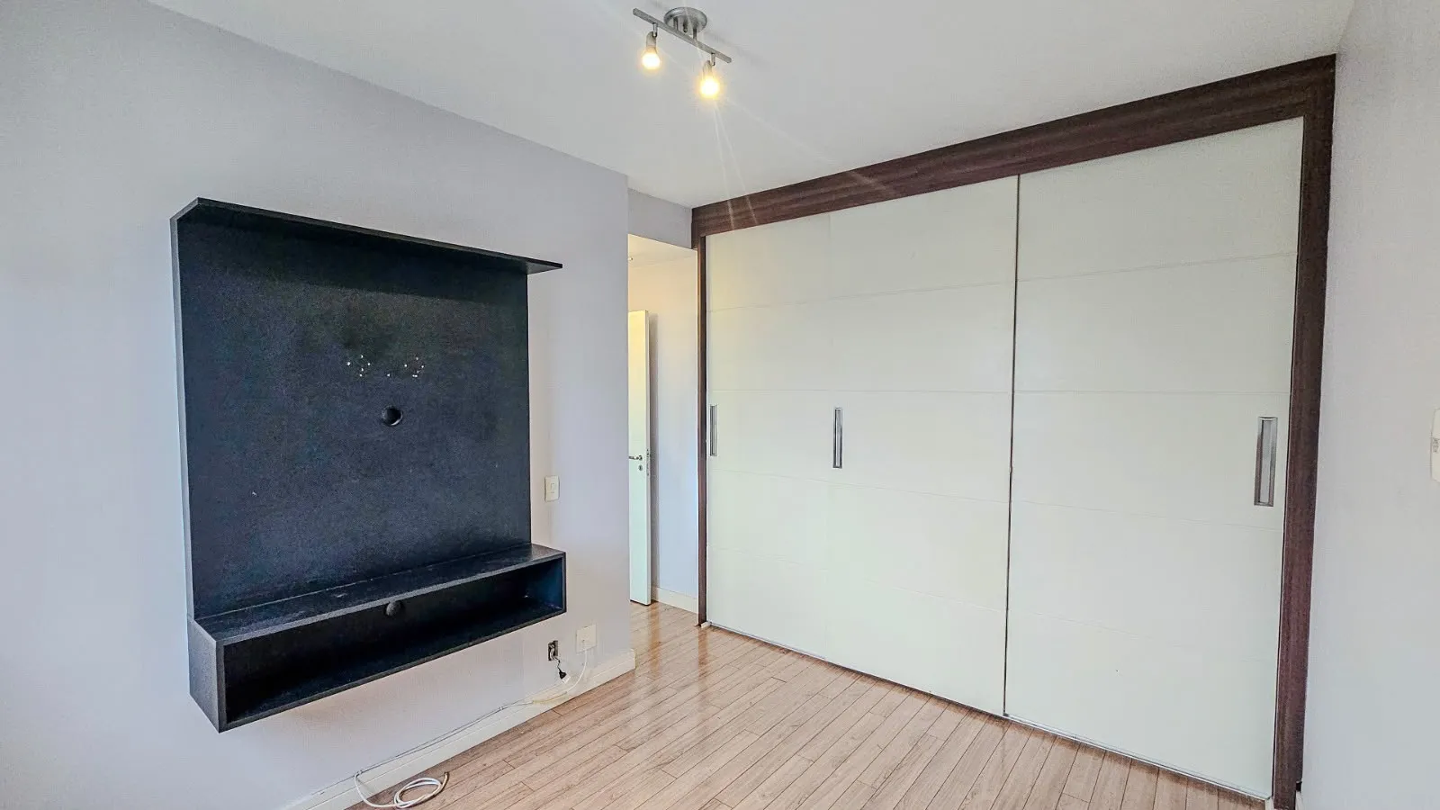 Imagem Apartamento com 2 Quartos para venda ou aluguel, 69m² - Alphaville- Barueri-SP