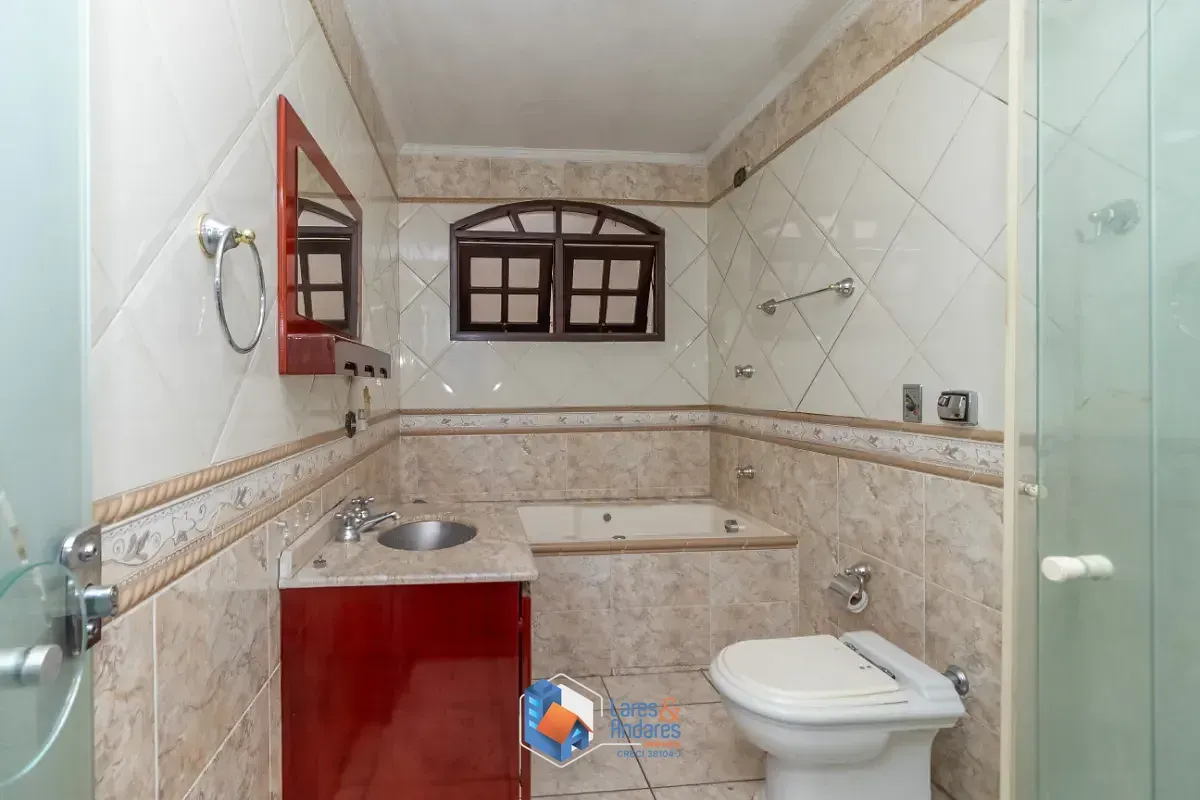 Imagem Sobrado para venda em Jardim Vivan com 3 quartos, sendo 1 suíte, 225m²