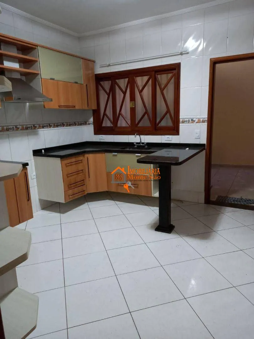 Imagem Sobrado com 3 dormitórios à venda, 122 m² por R$ 790.000,00 - Vila Fátima - Guarulhos/SP