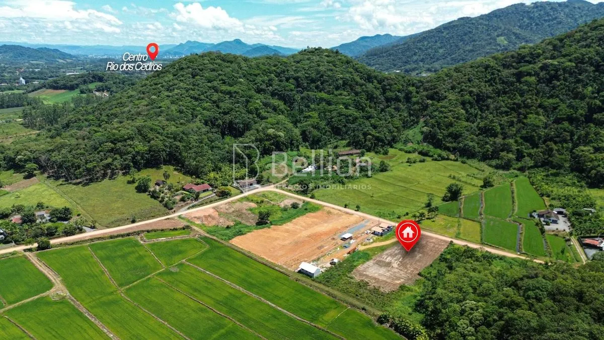 Imagem Terreno amplo no Centro de Rio dos Cedros - excelente potencial