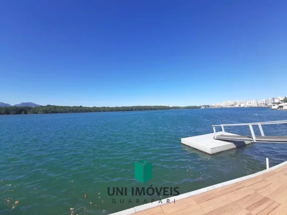 Imagem Mansão de luxo à venda no Canal de Guarapari com marina privativa, 5 suítes e lazer completo